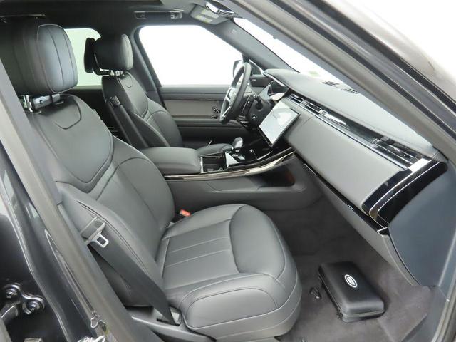Photo of 2025 Carpathian Gray Premium Metallic Land Rover Range Rover Sport