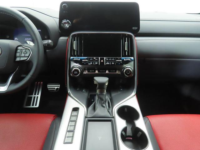 Photo of 2024 Ultra White Lexus LX 600