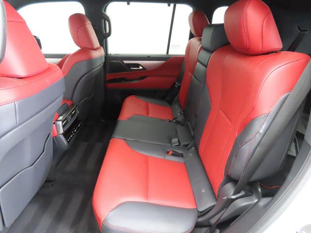 Photo of 2024 Ultra White Lexus LX 600