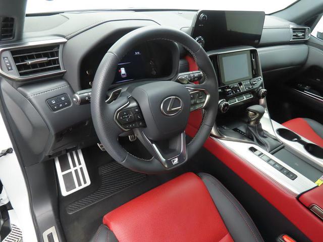Photo of 2024 Ultra White Lexus LX 600