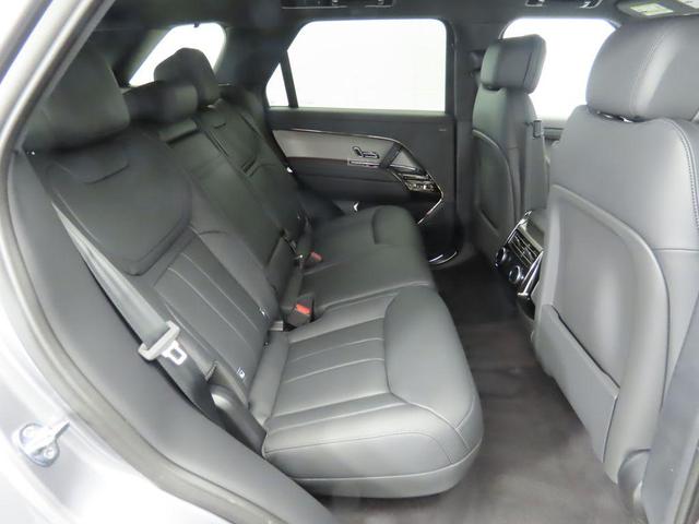 Photo of 2025 Eiger Gray Metallic Land Rover Range Rover Sport