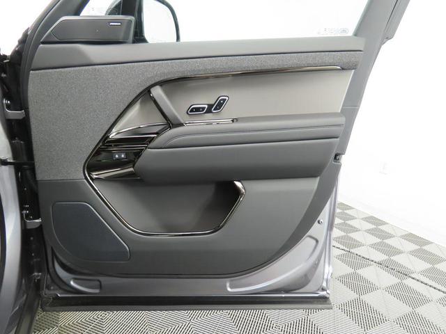 Photo of 2025 Eiger Gray Metallic Land Rover Range Rover Sport