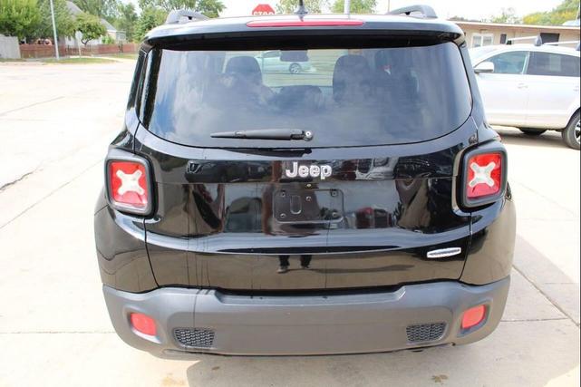 Photo of 2015 Black Jeep Renegade