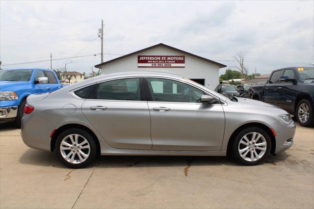 2015 Chrysler 200