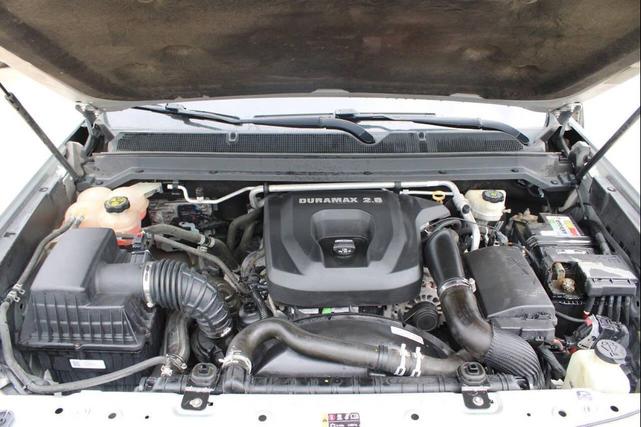Photo of 2016 Silver Ice Metallic Chevrolet Colorado