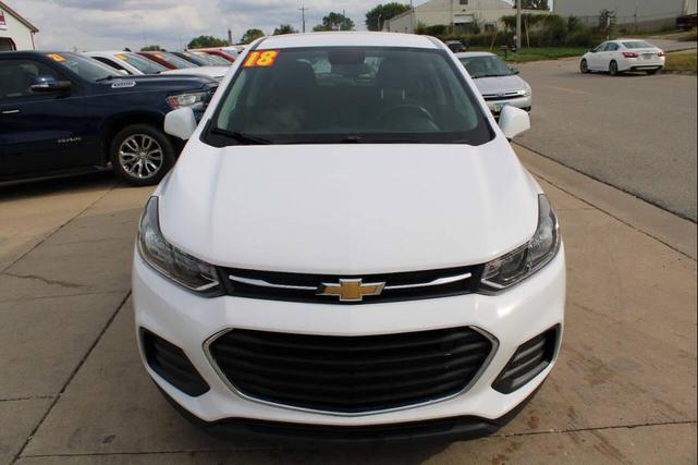 Photo of 2018 Summit White Chevrolet Trax