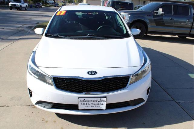 Photo of 2017 Clear White Kia Forte