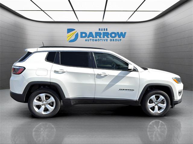 Photo of 2020 White Clearcoat Jeep Compass