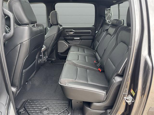 Photo of 2025 Granite Crystal Metallic Clearcoat RAM 1500