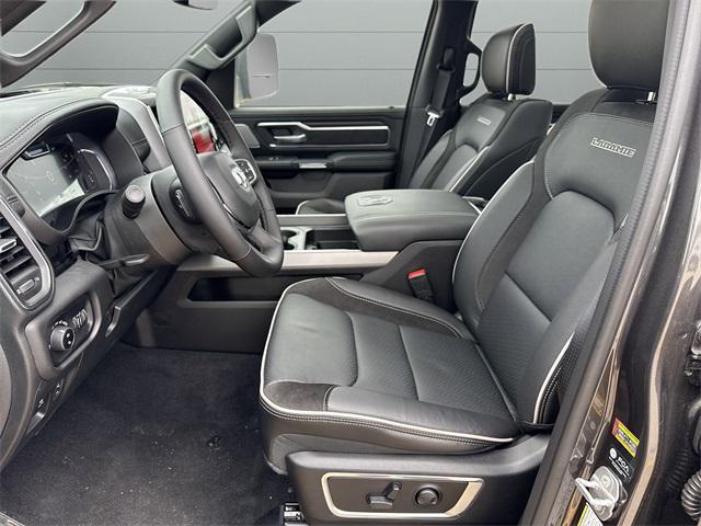 Photo of 2025 Granite Crystal Metallic Clearcoat RAM 1500