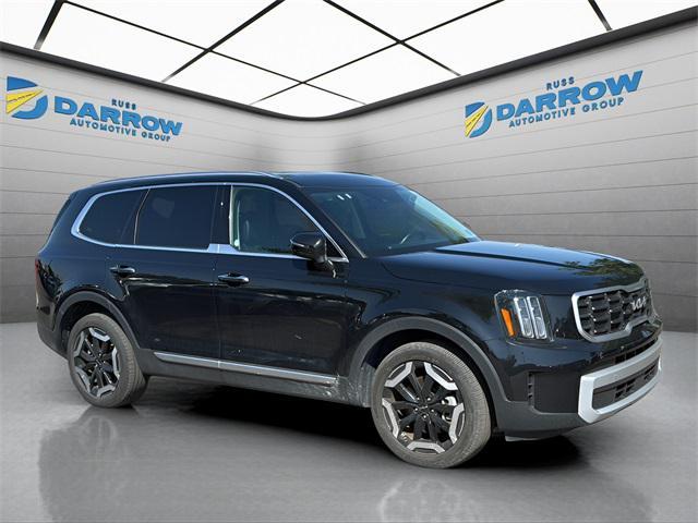 Photo of 2025 Ebony Black Kia Telluride