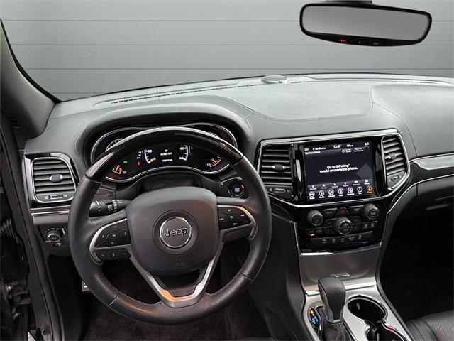 Photo of 2019 Diamond Black Crystal Pearlcoat Jeep Grand Cherokee