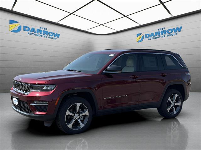 Photo of 2025 Velvet Red Pearlcoat Jeep Grand Cherokee