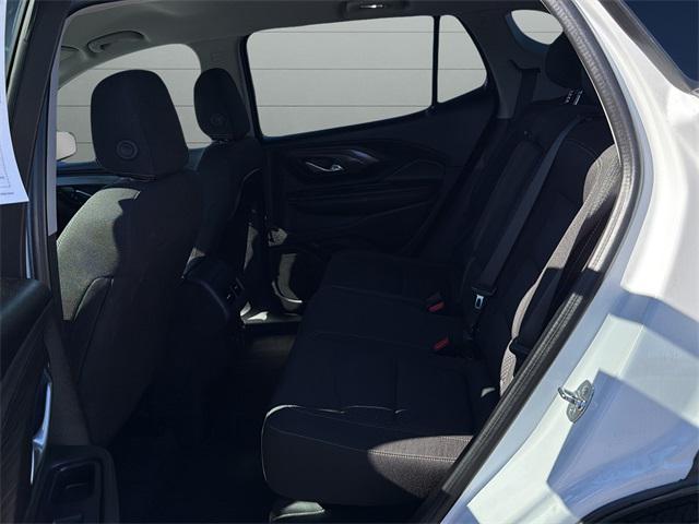Photo of 2024 Summit White GMC Terrain