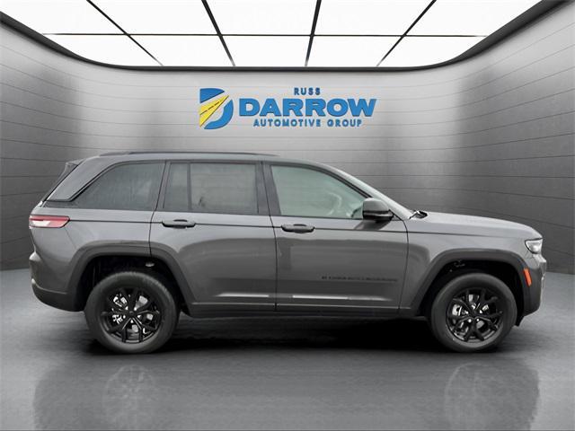 Photo of 2024 Baltic Gray Metallic Clearcoat Jeep Grand Cherokee