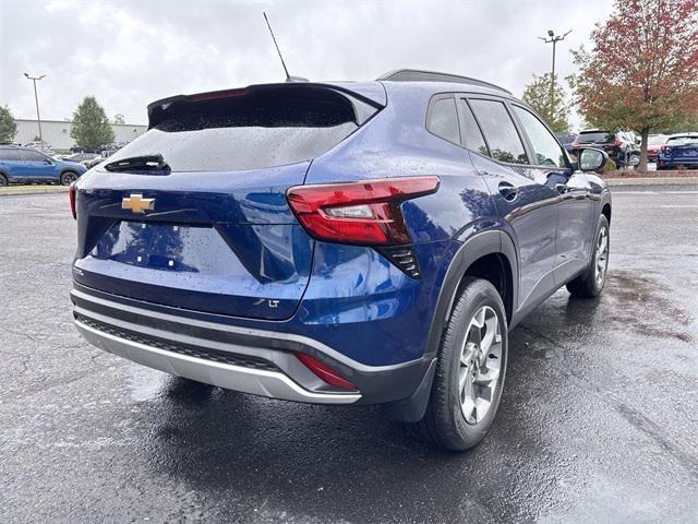 Photo of 2024 Blue Glow Metallic Chevrolet Trax
