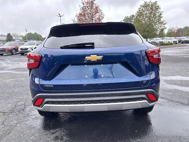 Photo of 2024 Blue Glow Metallic Chevrolet Trax