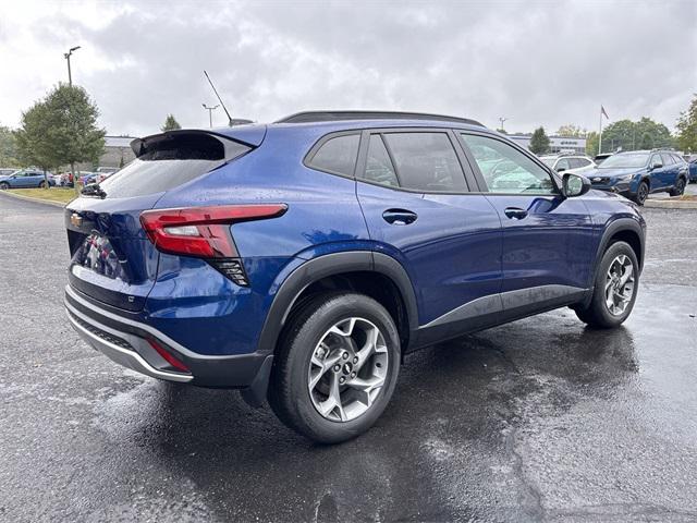 Photo of 2024 Blue Glow Metallic Chevrolet Trax