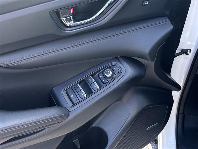 Photo of 2025 Crystal White Pearl Subaru Ascent