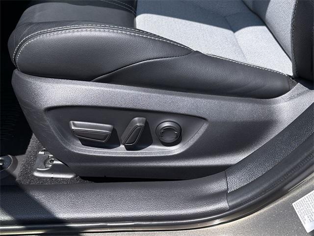 Photo of 2020 Oxide Bronze Toyota Corolla