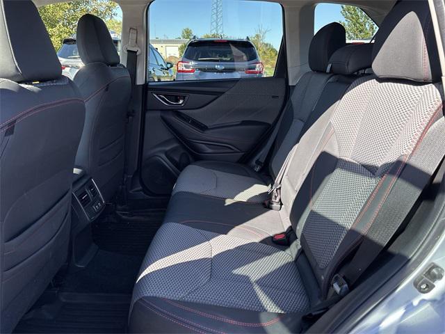 Photo of 2023 Ice Silver Metallic Subaru Forester