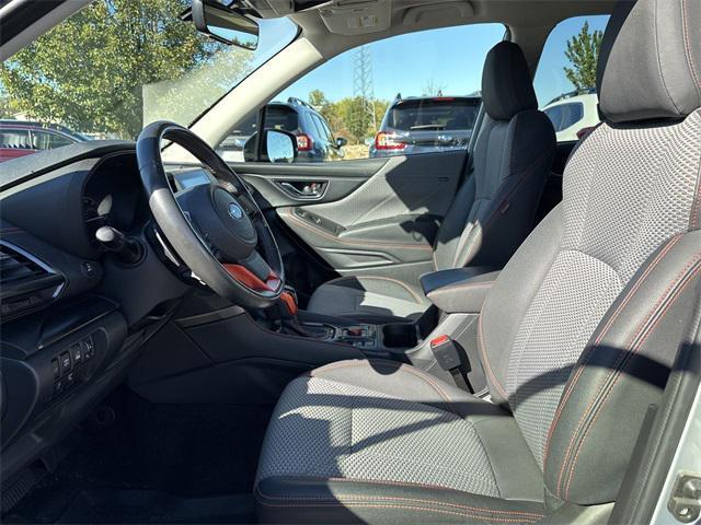 Photo of 2023 Ice Silver Metallic Subaru Forester