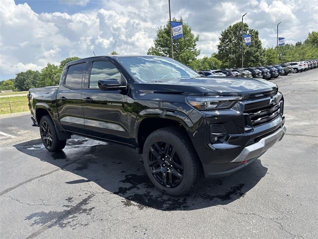 Photo of 2024 Black Chevrolet Colorado