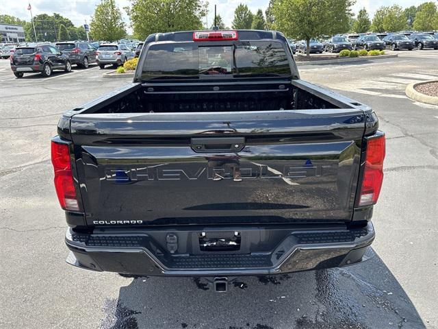 Photo of 2024 Black Chevrolet Colorado
