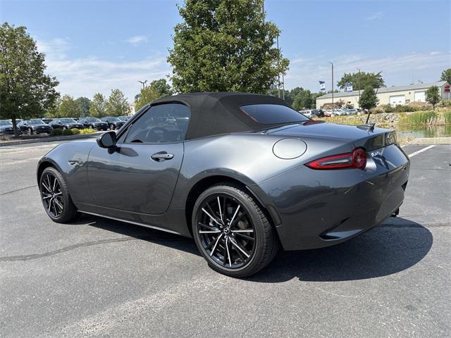 Photo of 2024 Machine Gray Metallic Mazda MX-5 Miata