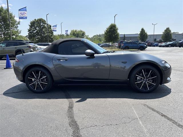 Photo of 2024 Machine Gray Metallic Mazda MX-5 Miata