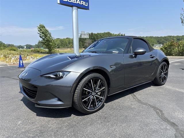 Photo of 2024 Machine Gray Metallic Mazda MX-5 Miata