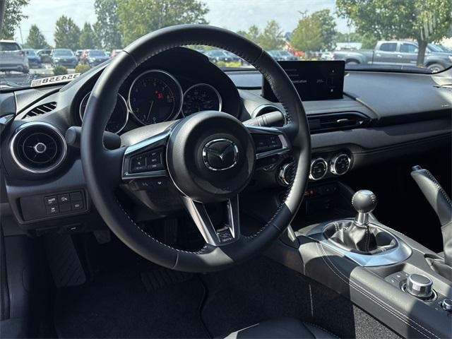 Photo of 2024 Machine Gray Metallic Mazda MX-5 Miata