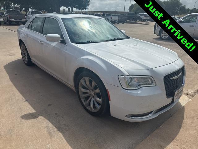 2020 Chrysler 300