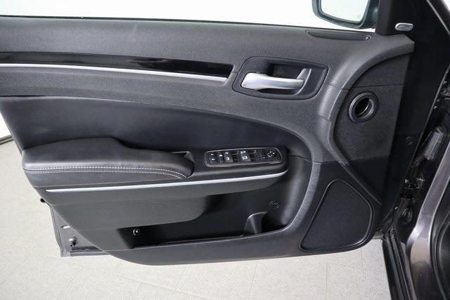 Photo of 2023 Granite Crystal Clearcoat Metallic Chrysler 300