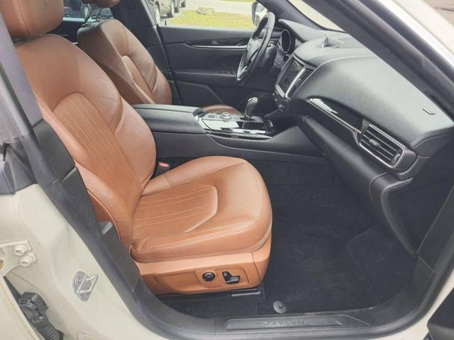 Photo of 2018 Bianco Maserati Levante