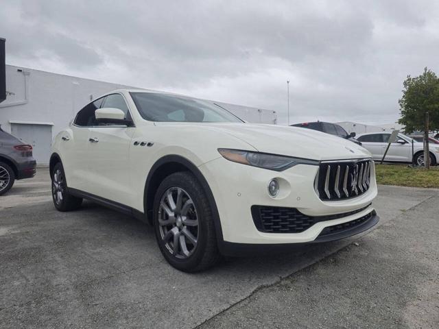 Photo of 2018 Bianco Maserati Levante