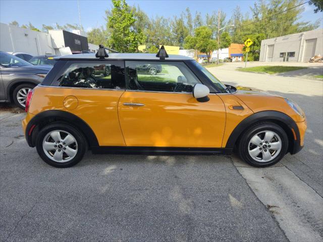 Photo of 2015 Volcanic Orange MINI Hardtop