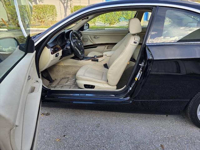 Photo of 2013 Black BMW 328