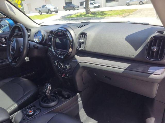 Photo of 2020 Island Blue Metallic MINI Countryman