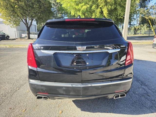 Photo of 2017 Stellar Black Metallic Cadillac XT5