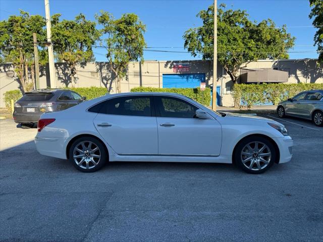 2013 Hyundai Equus