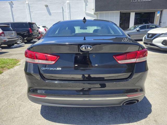Photo of 2018 Black Kia Optima