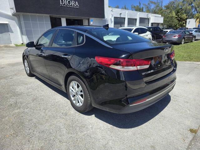 Photo of 2018 Black Kia Optima