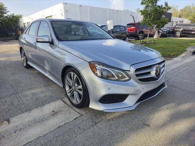 Photo of 2014 Silver Mercedes-Benz E-Class