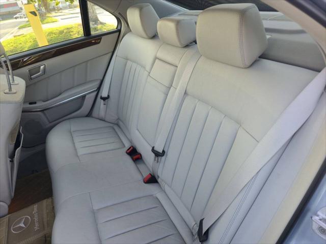 Photo of 2014 Silver Mercedes-Benz E-Class