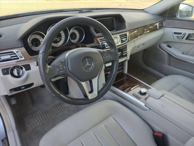 Photo of 2014 Silver Mercedes-Benz E-Class