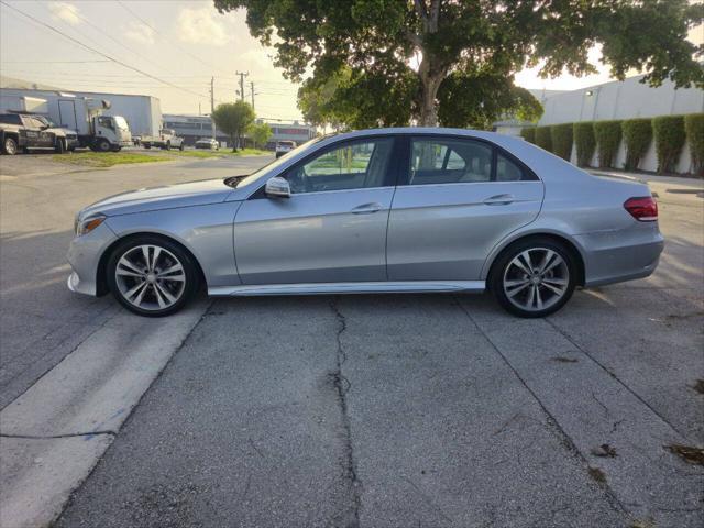 Photo of 2014 Silver Mercedes-Benz E-Class