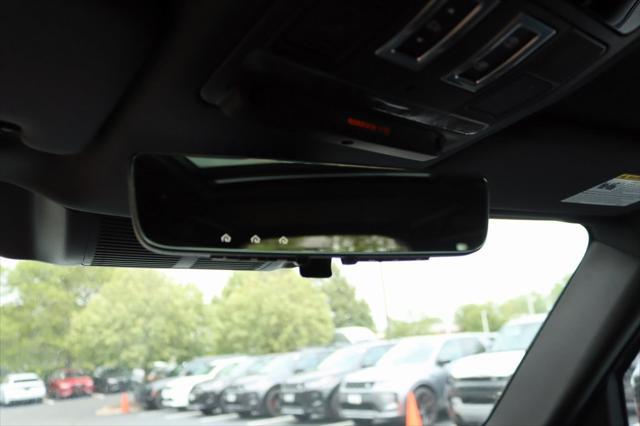 Photo of 2025 Fuji White Land Rover Defender