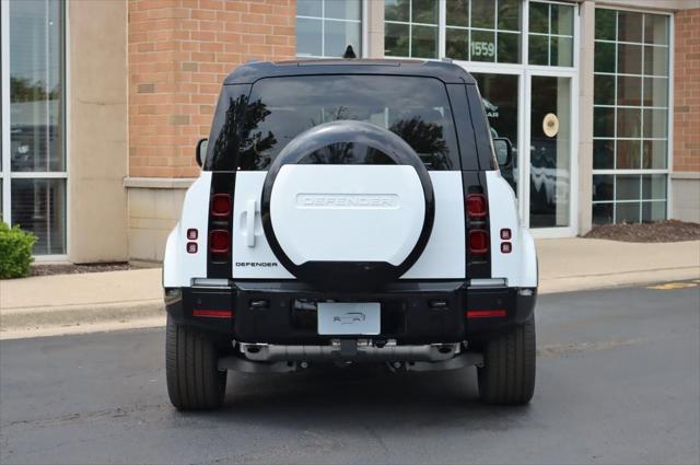 Photo of 2025 Fuji White Land Rover Defender