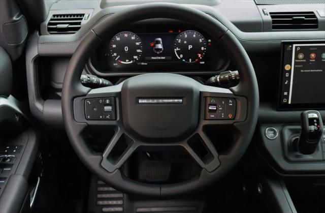 Photo of 2025 Fuji White Land Rover Defender
